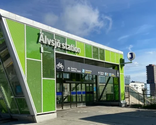 Älvsjö Station